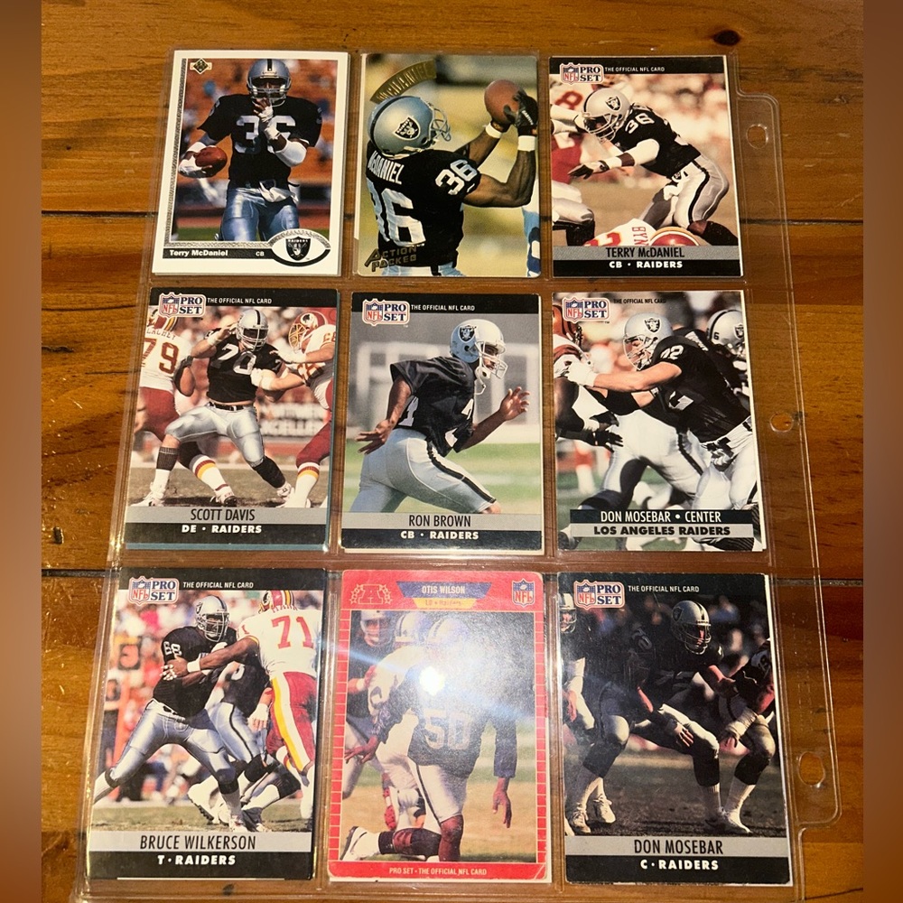 A sheet of NFL LA Raiders 1980’s & 1990’s Trading Cards. Brands NFL Pro & Score.